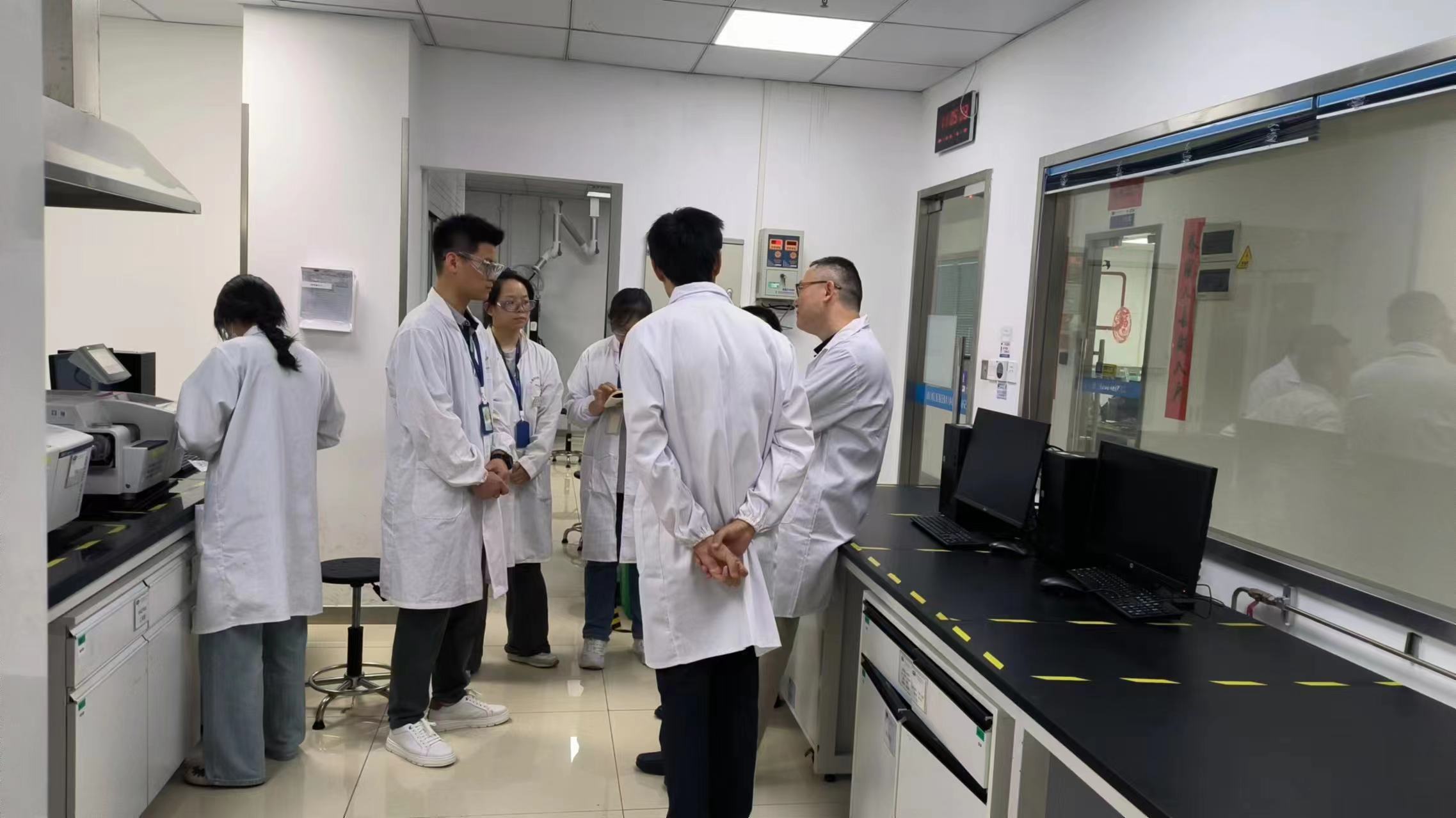 CNAS专家组对世界杯官网实验室进行了全面而深入的检查 CNAS专家组对世界杯官网实验室进行了全面而深入的检查